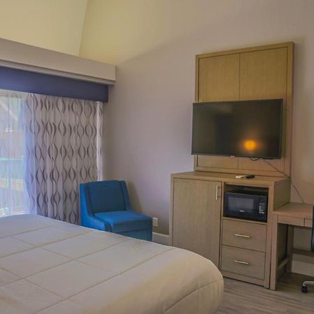 Days Inn By Wyndham Redwood City Eksteriør billede