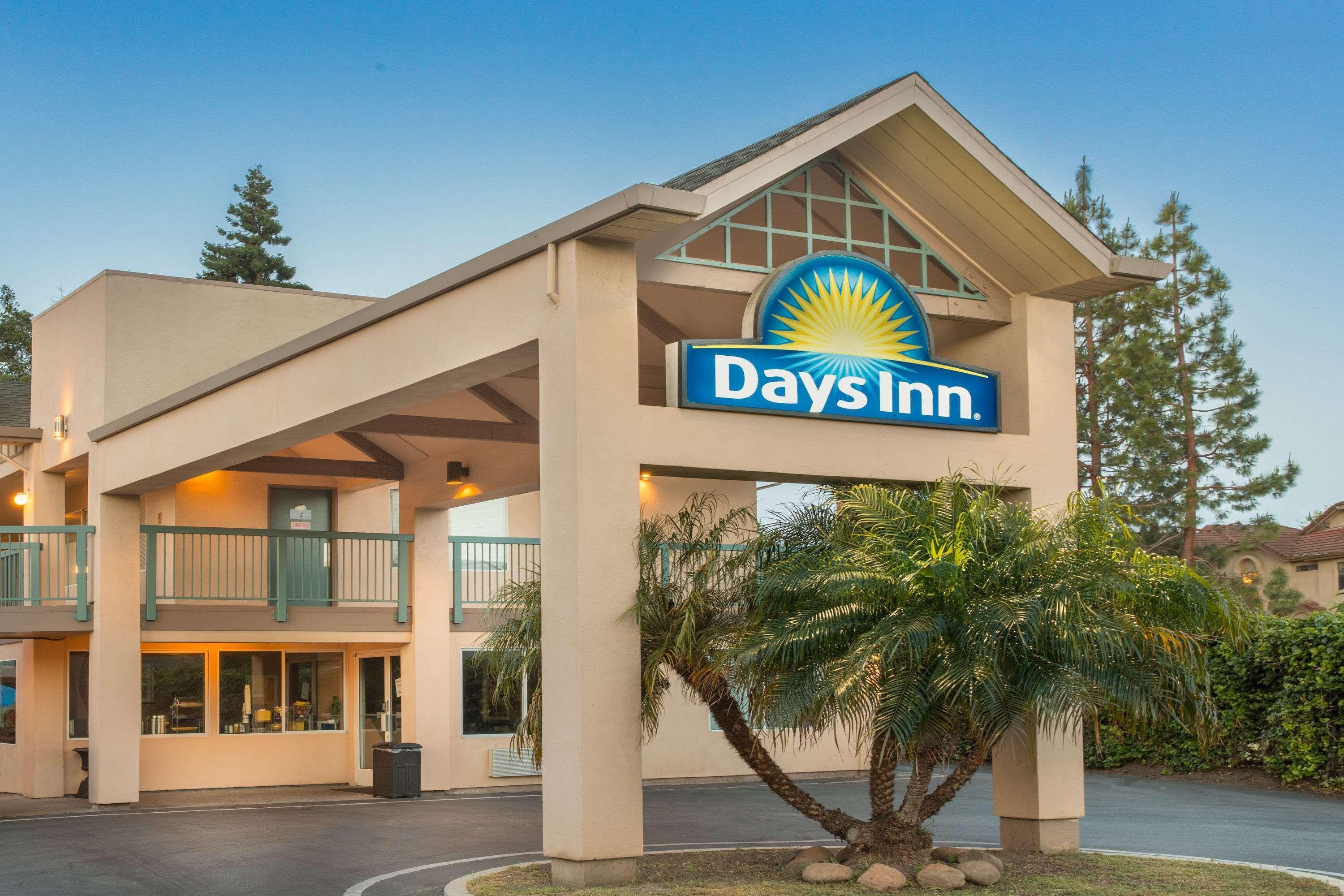 Days Inn By Wyndham Redwood City Eksteriør billede