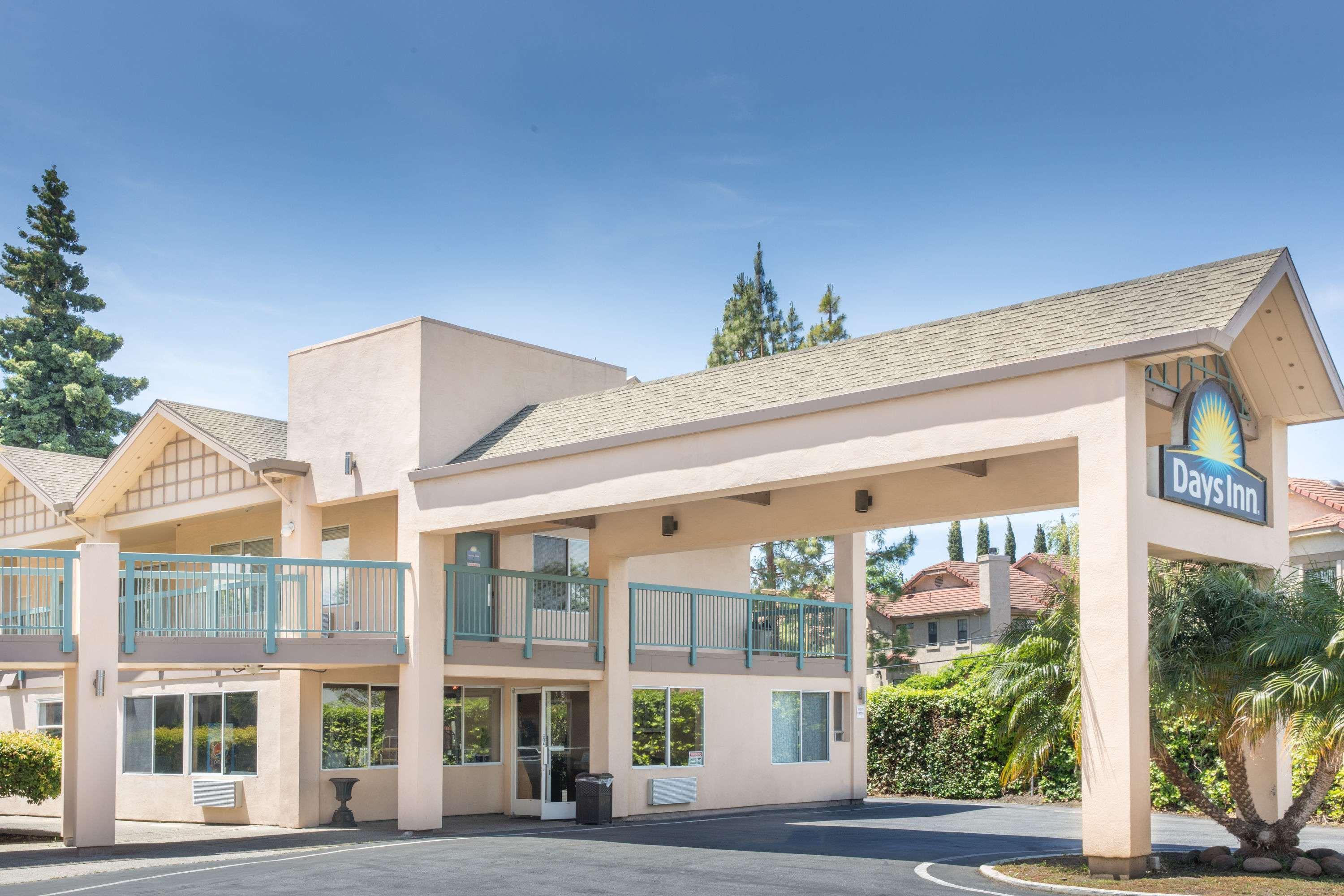 Days Inn By Wyndham Redwood City Eksteriør billede